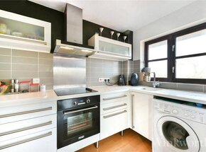 Avignon Road, London, SE4