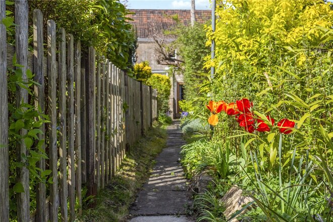 North Road, Bath, BA2