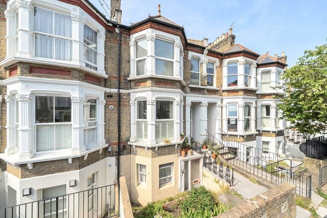 Ommaney Road, London, SE14