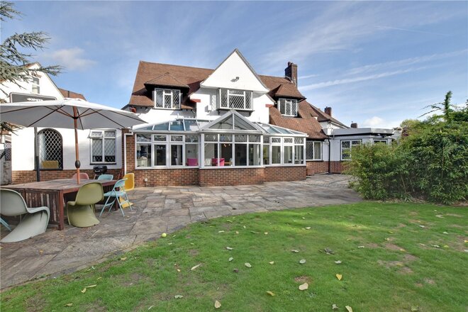 Cedarhurst Drive, Eltham, SE9