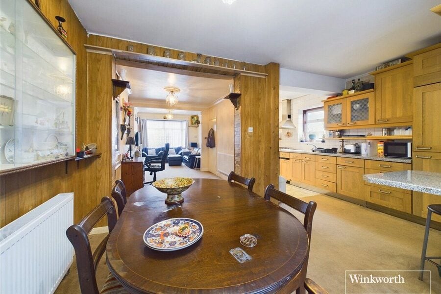 Dining/ Kitchen Area