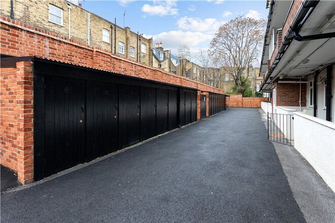 Garden Row, London, SE1