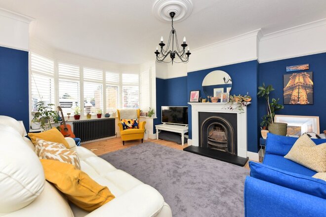 Colborne Way, Worcester Park, KT4