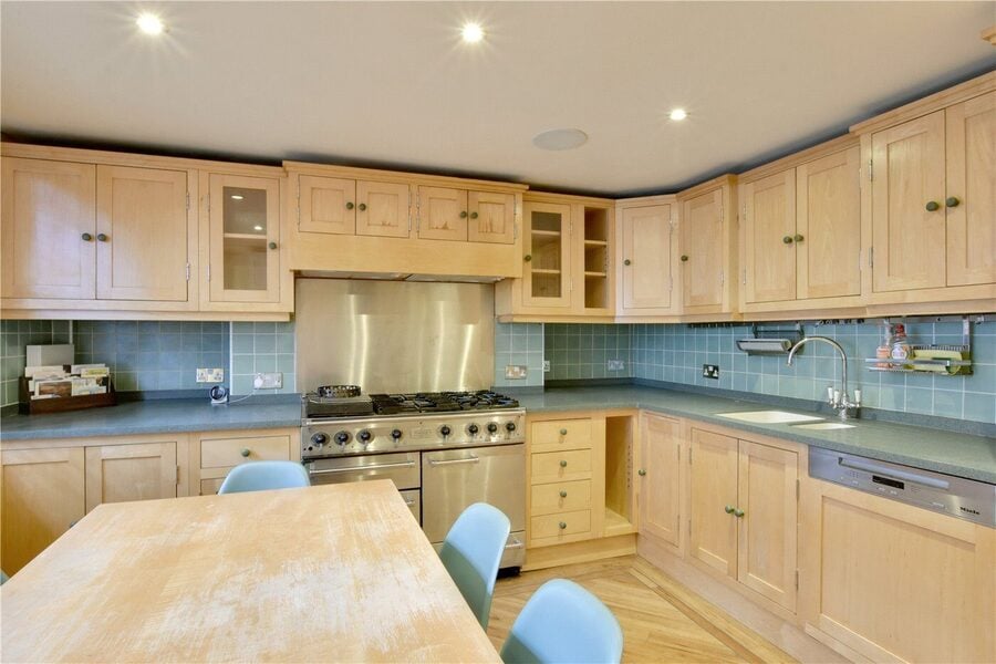 Kitchen/Dining Rm