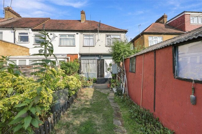 Devonia Gardens, London, N18