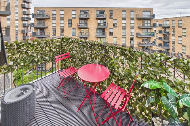 Lyon Road, Harrow, HA1