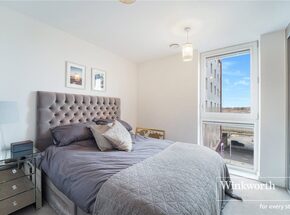 Baltic Avenue, Brentford, TW8