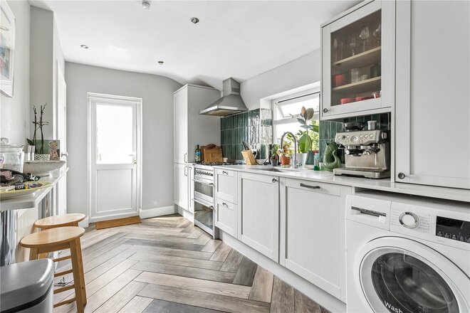 Brighton Road, London, N16