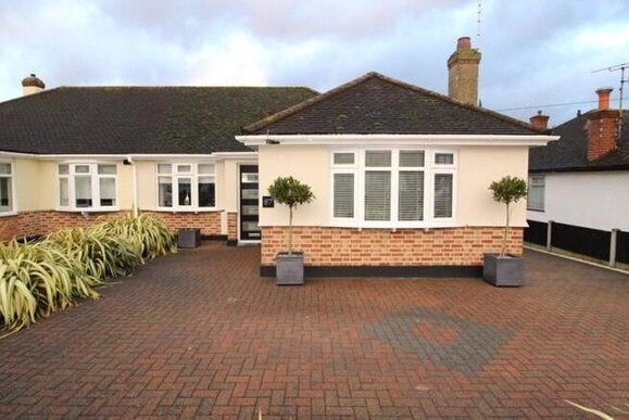 Woodside, Leigh-on-Sea, SS9
