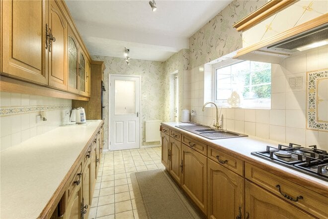 Elmhurst Avenue, Northampton, NN3
