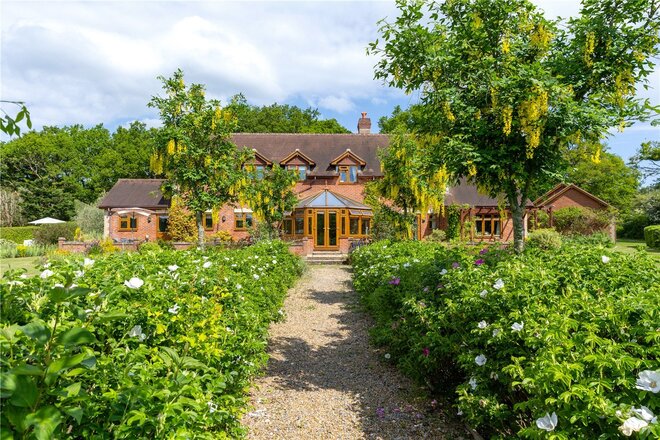 The Straits, Hampshire, GU35