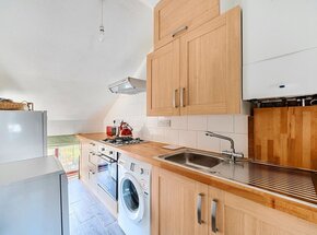 Chalfont Road, London, SE25