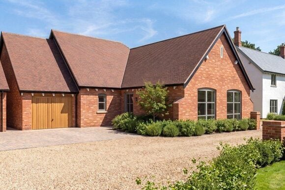 Longhow, Wimborne, BH21