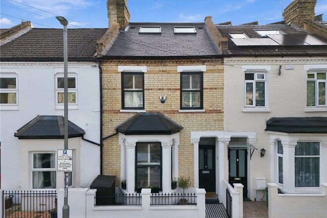 Langroyd Road, London, SW17