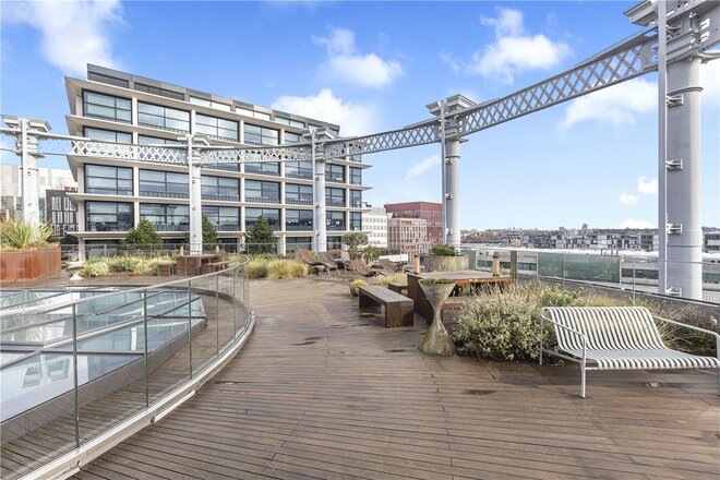 Lewis Cubitt Square, London, N1C