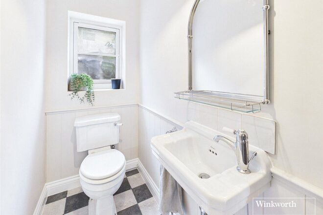Sandford Lane, Reading, RG10