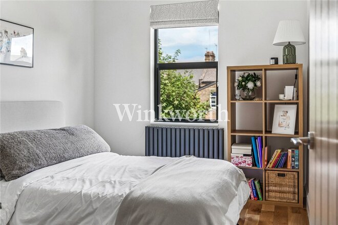 Asplins Road, Tottenham, N17