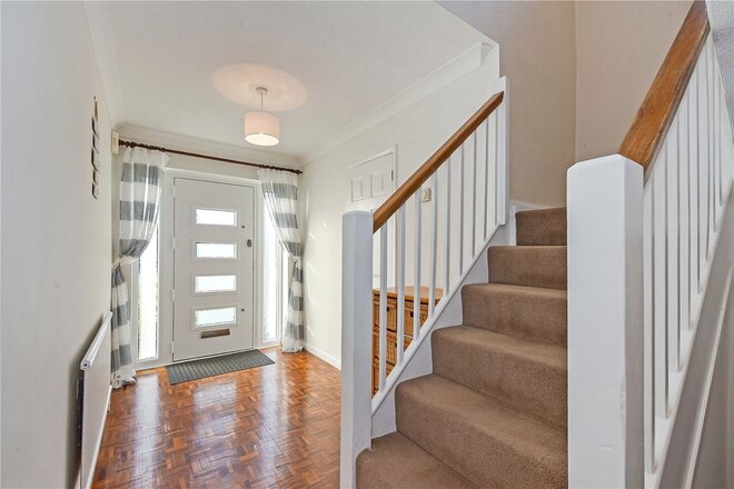 Downlands Way, Winchester, SO21