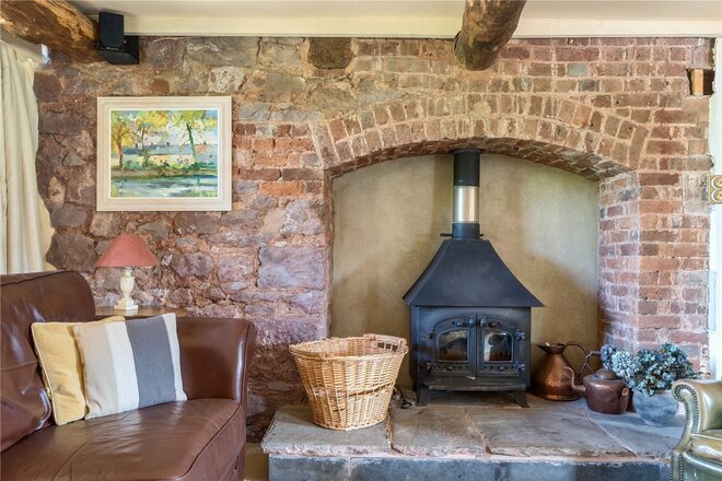 Gunstone, Crediton, EX17