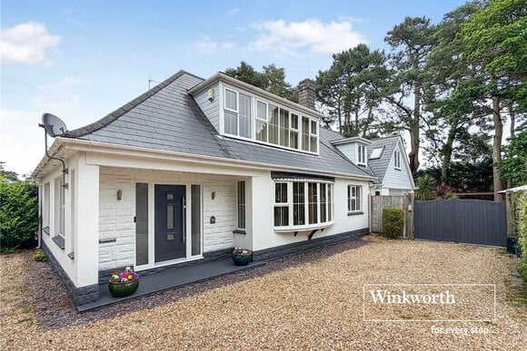 Golf Links Road, Dorset, BH22