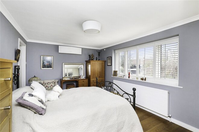Hazelwood Close, London, W5