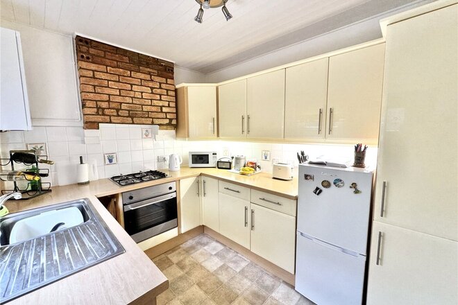 Archway Road, Poole, BH14