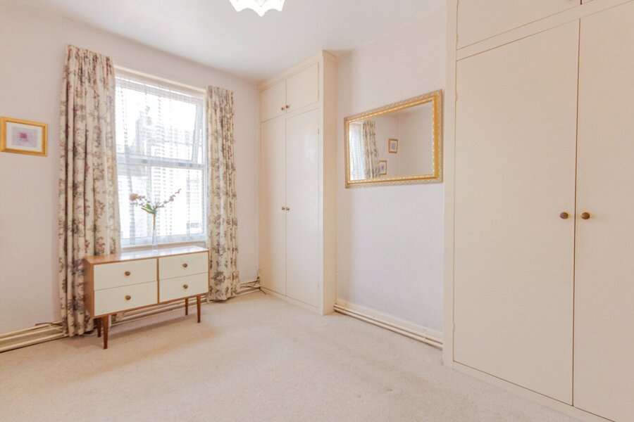 Bedroom Front Facing