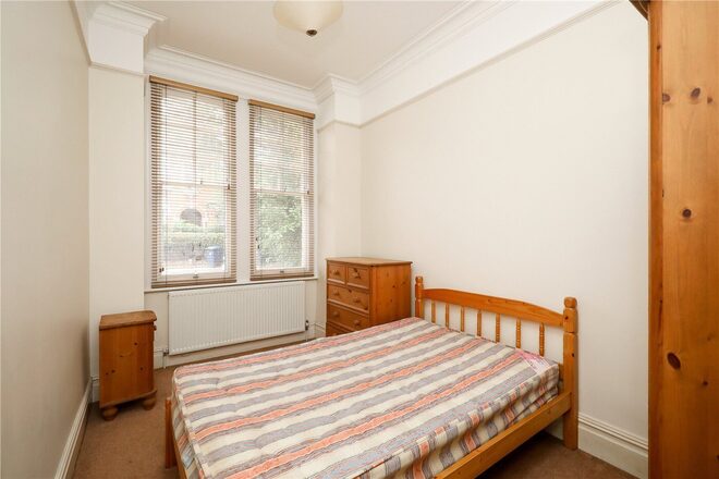 Woodgrange Avenue, London, W5
