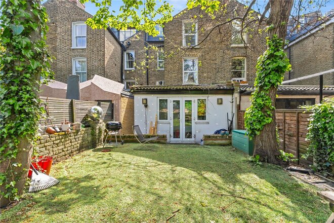 Narford Road, London, E5