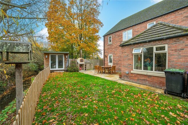 Chestnut Street, Sleaford, NG34