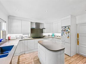 Leafy Grove, Keston, BR2