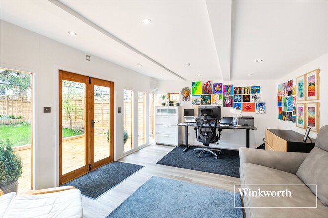 Eversleigh Road, Finchley, N3