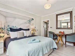 Fulham Road, London, SW10