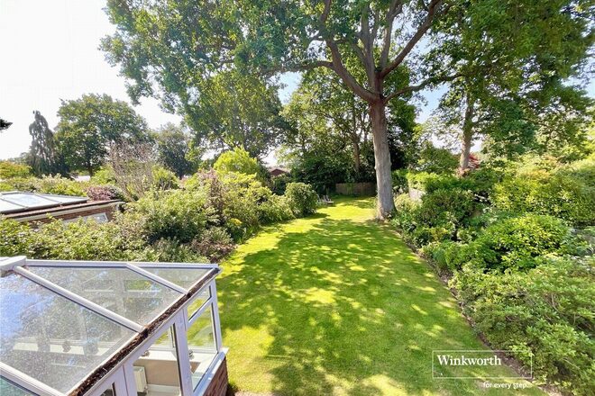 Pinewood Road, Christchurch, BH23