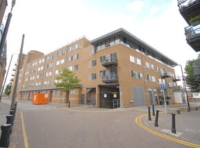Merchants Row, London, SE10
