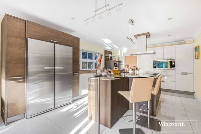 Charters Road, Berkshire, SL5