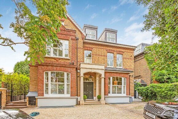 Castelnau, London, SW13