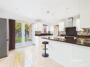 Burniston Close, Reading, RG6