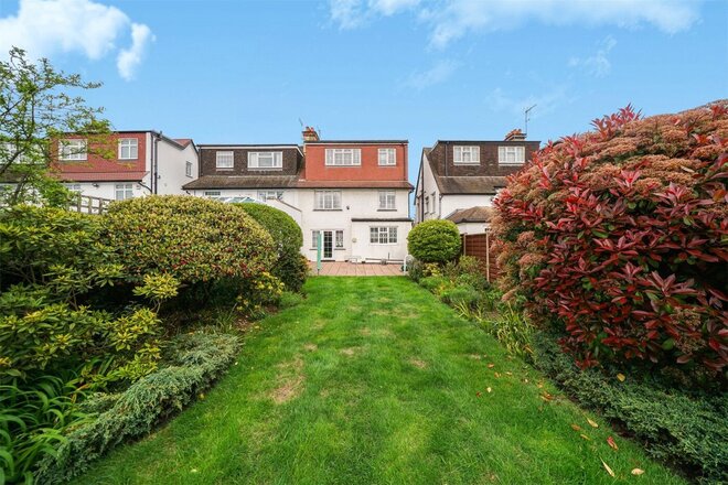 The Vale, London, NW11