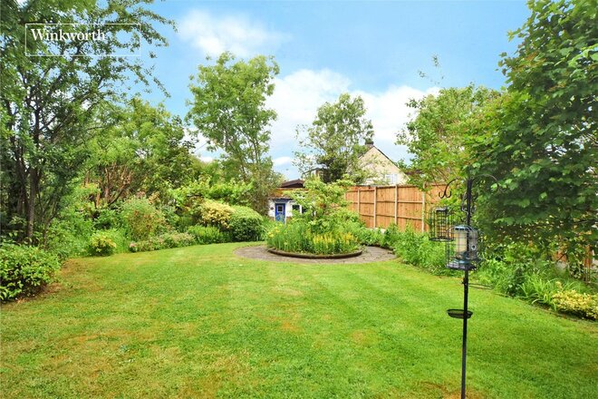 Tudor Avenue, Worcester Park, KT4