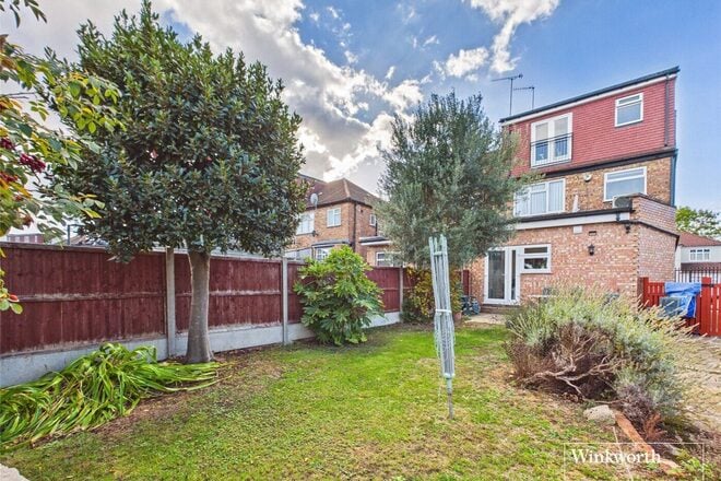 Grove Crescent, London, NW9