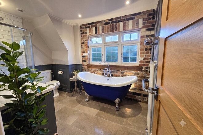 Fox Hill, Reading, RG7