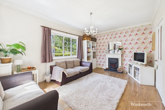 Roe Lane, London, NW9