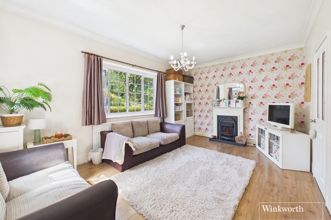 Roe Lane, London, NW9