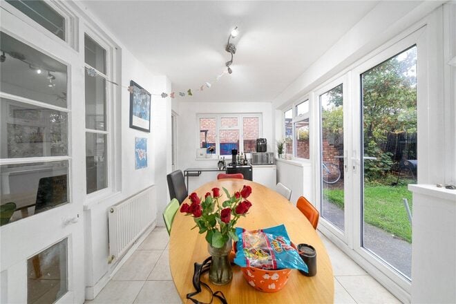 Broadwater Road, London, SW17