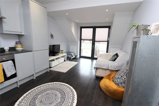 Valkyrie Road, Westcliff-on-Sea, SS0