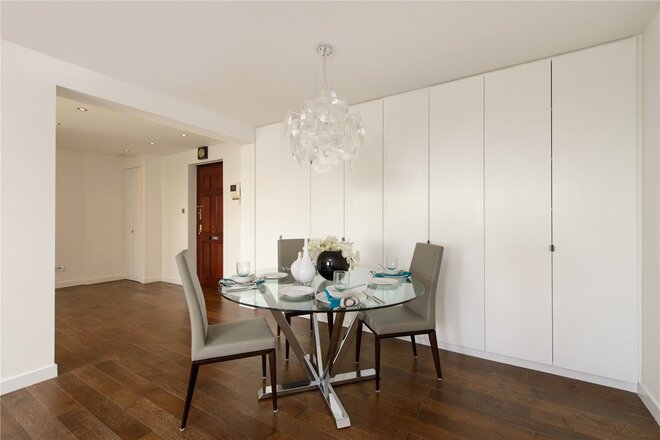 Wellington Road, London, NW8