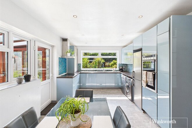 Highdown Avenue, Reading, RG4