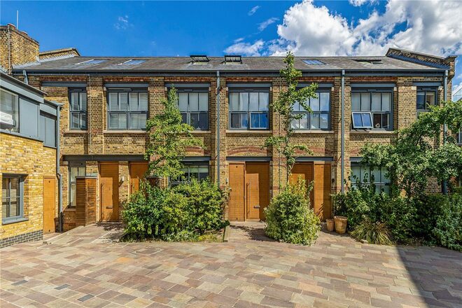 Porteus Place, UK, SW4