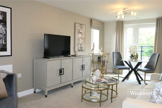 Westpole Avenue, Oakwood, EN4